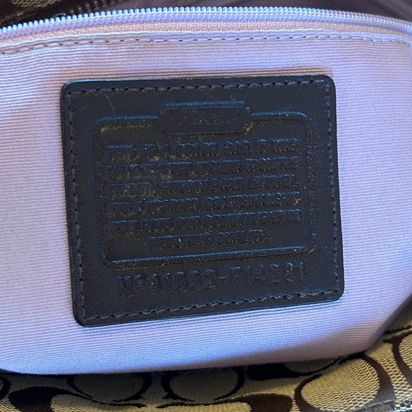 Authentic Coach Pleated East West Gallery Signature Handbag Brown with bag EUC - Picture 8 of 9